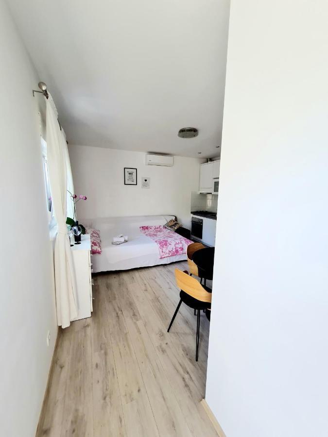 Andrea Apartma *