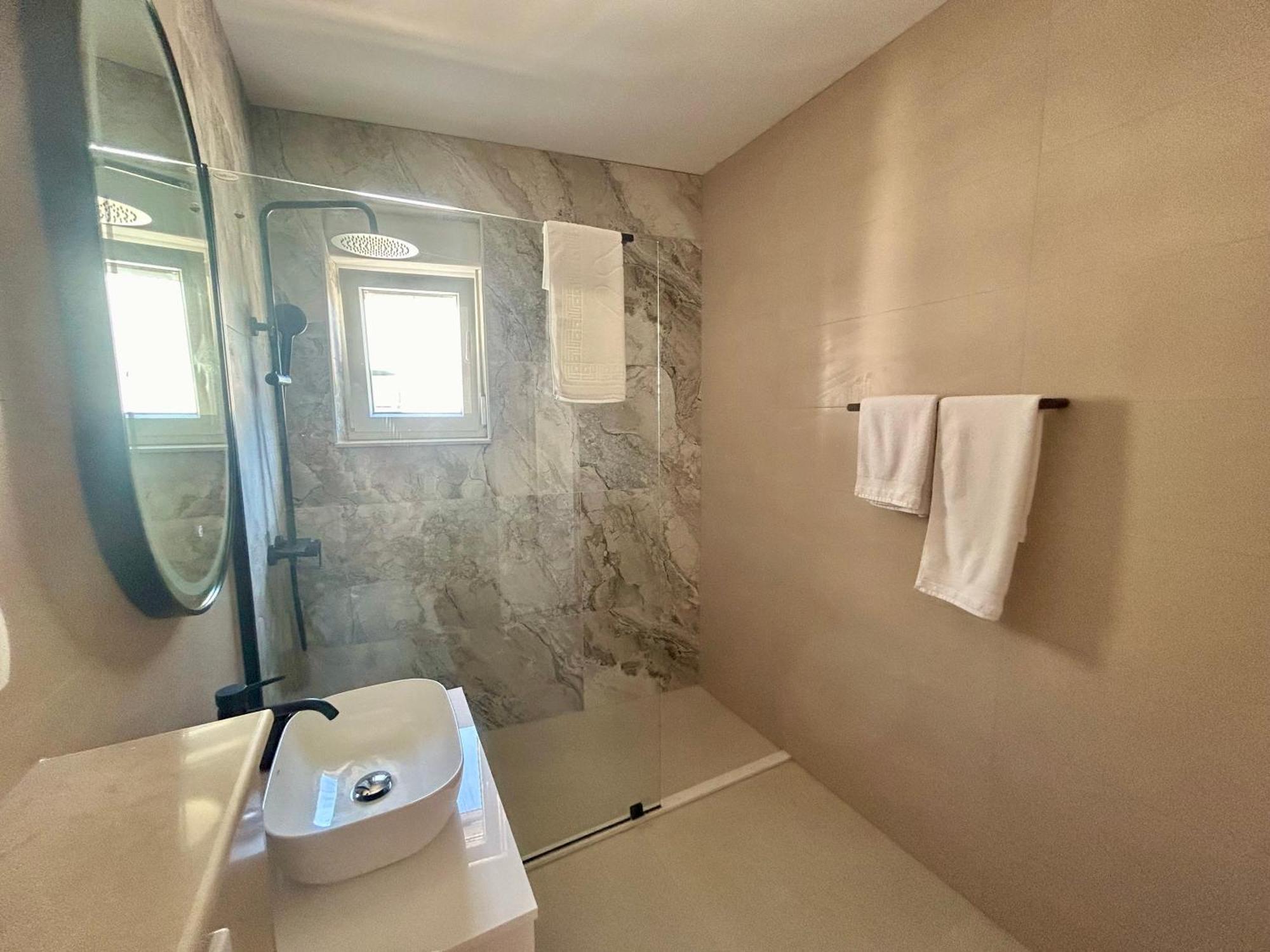 Andrea Apartma Promajna